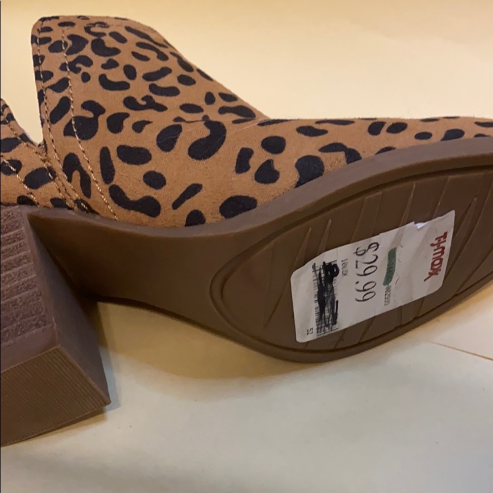 Leopard Booties - Picture 3 of 3